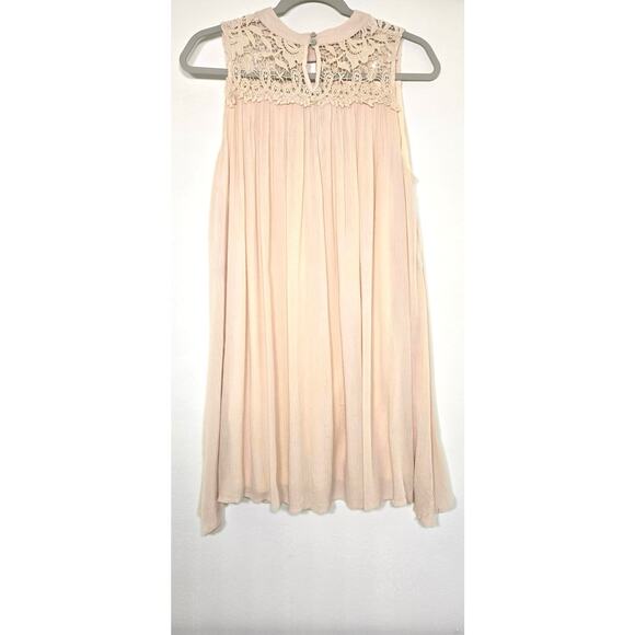 NWT women’s boho style dress by She +Sky. Size small - Picture 4 of 8